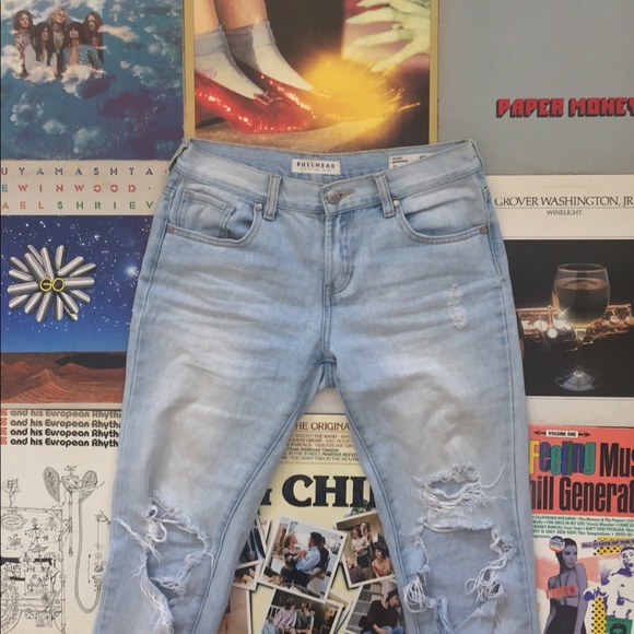 LOW RISE RIPPED BOYFRIEND JEANS - Picture 3 of 6